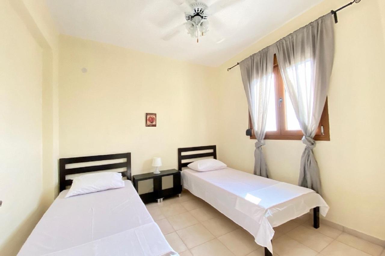 Vladi Guest House Gerakini Sithonia 外观 照片